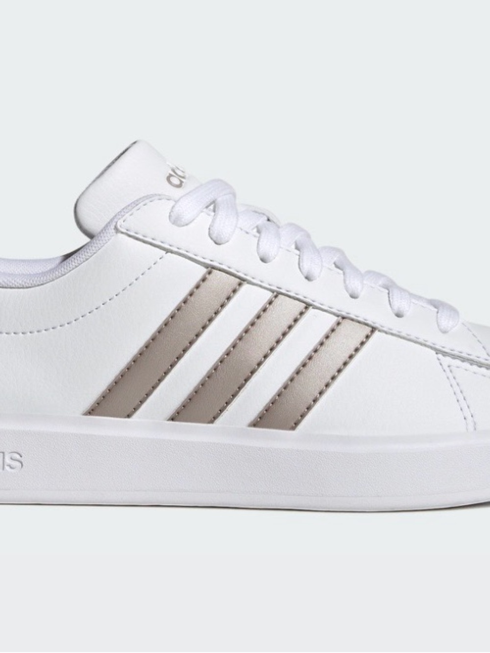 Adidas Grand Court 2.0 Cloudfoam โ Cloud White/Platinum Metallic | Size 7.5